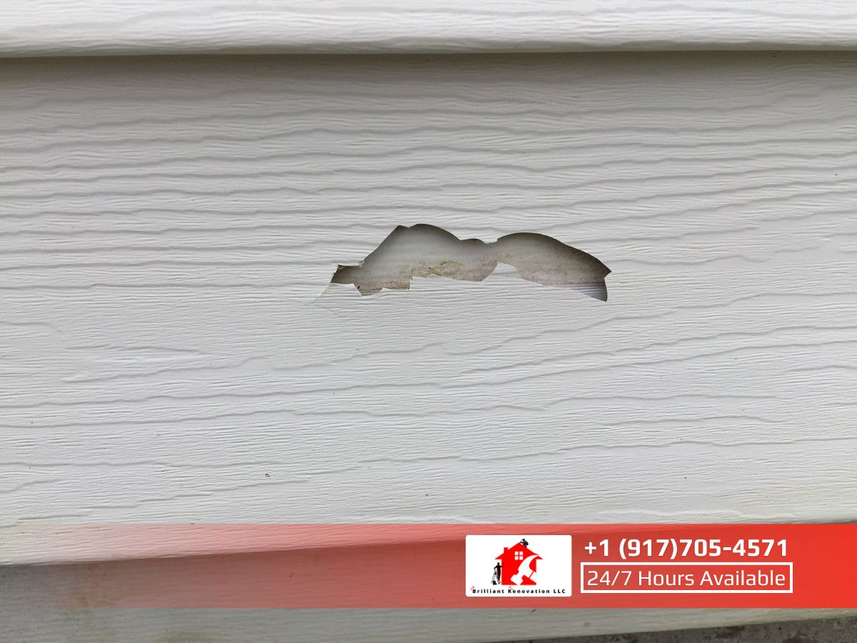 How to Repair Holes in Vinyl Siding – Practical Guide